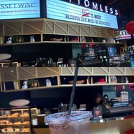 เมนูของร้าน Bottomless มารูน รัชดา 32 (Maroon Ratchada 32)
