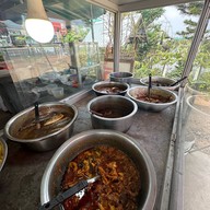 ข้าวแกงปักษ์ใต้ ครัวเมืองลุง ขุขันธ์