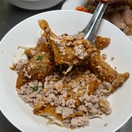 จินเต๋อข้าวหมูแดงหมูกรอบ สาขา บางจาก ท่าข้าม