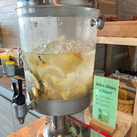 เมนูของร้าน ห้องอาหารประมง  Holiday inn Vana Nava หัวหิน