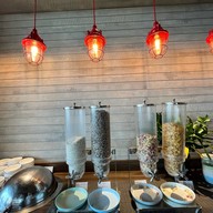 เมนูของร้าน ห้องอาหารประมง  Holiday inn Vana Nava หัวหิน