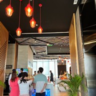 ห้องอาหารประมง  Holiday inn Vana Nava หัวหิน