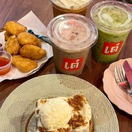 Tay Table and Toast -