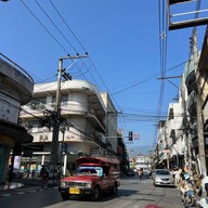 ถนนช้างม่อย