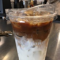 BEANHOUND Makro Ramkhamhaeng 24