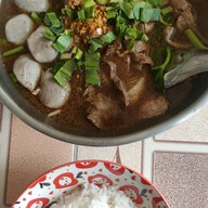 เมนูของร้าน ก๋วยเตี๋ยวเรือนาวง
