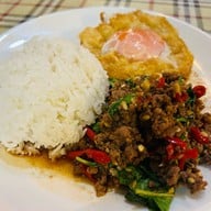 กะเพรา เนื้อย่างไทยวากิว RARE Grill house 1(แรร์ กริล เฮาส์) สาขา1