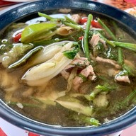 ธงชัย ลาบยโส