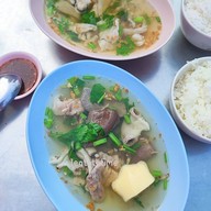เมนูของร้าน เจ๊แดงข้าวเลือดหมู