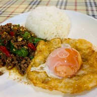 กะเพรา เนื้อย่างไทยวากิว RARE Grill house 1(แรร์ กริล เฮาส์) สาขา1