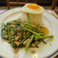 ถูกและดี เดอะ สตรีท