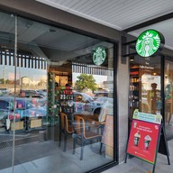 หน้าร้าน Starbucks มอเตอร์เวย์ ขาเข้า ร้านที่ 1 จุดพักรถ