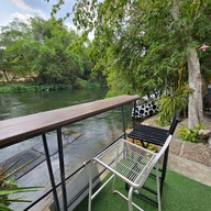 บ้านธาราละมุน