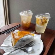 เมนูของร้าน Treat Tea House -