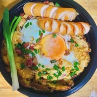 ไข่หนอ (ข้าว เบเกอรี่ เครื่องดื่ม)