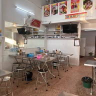 ก๋วยเตี๋ยวหมูต้มยำนายฮัน