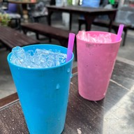 หอยทอดเจ๊ฮวย ตลาดริมน้ำกลางคืน