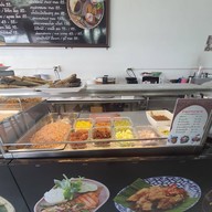 บรรยากาศ ข้าวแกงครัวสยาม  ปั๊มปตท.สำเร็จพัฒนา