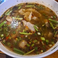 เมนูของร้าน ส้มตำ ลาบเป็ด ตามสั่ง โรงเตี๋ยมกู๋เจิด ประวิทย์และเพื่อน8/3