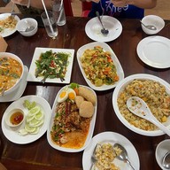 ลุงชู หัวปลาหม้อไฟเมืองละโว้ สาขา 2 สาขา 2 จตุโชติ ซอย 10