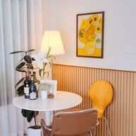 T.O.P. Cafe House