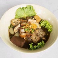 ก๋วยจั๊บนายติณ