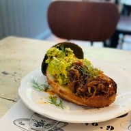 Alex&BethBangkok หลานหลวง