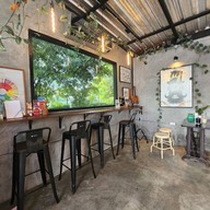 ADAPT COFFEE BAR PATTANAKARN พัฒนาการ