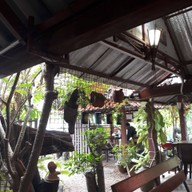 บรรยากาศ ขนมจีนเส้นสดสวนลุงลี