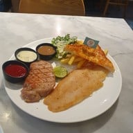 เมนูของร้าน Hungry Nerd Steak &  Pasta ราชเทวี