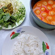 เมนูของร้าน ขนมจีนลูกชิ้นตัก เมเจอร์เพชรเกษม