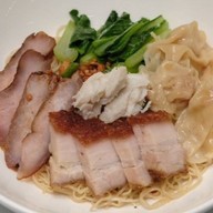 บุญเลิศบะหมี่เกี๊ยวหมูย่างซีอิ๊ว PTT บรมราชชนนี