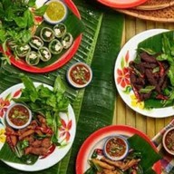 ครัวอีสานสารคามคู้บอน27ตลาดป้ากิ่ง*ท้ายตลาดติดกับขายเสื้อผ้า