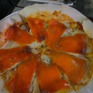 The Deck by the river โรงแรมอรุณเรสซิเด้นท์