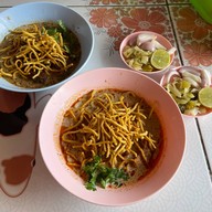 ข้าวซอยป้าไพ