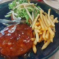 เมนูของร้าน ต้นข้าวคาเฟ่ x เหลี่ยวเจริญ x พิซซ่าปาปาโจ ศรีนครินทร์