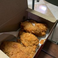 เมนูของร้าน Pizza Hut โลตัส นวนคร