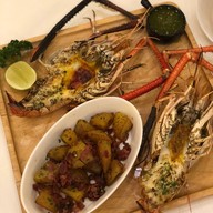 บ้านเชือก คาเฟ่ & เรสเตอรอง