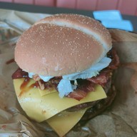 เมนูของร้าน Burger King Porto Go Bang Pa-In