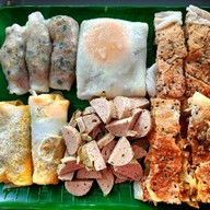 ข้าวเกรียบปากหม้อ ดีดีปากหม้อ (โค้งเมืองใหม่ที่ว่าการอำเภอมุกดาหาร)
