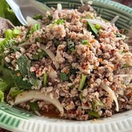 เมนูของร้าน ครัวน้องเพ็ญ ร้านอาหารอร่อยมวกเหล็ก สระบุรี มวกเหล็ก