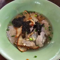 เมนูของร้าน โอเคเจ้าเก่า (เปงฮก) บะหมี่เกี๊ยว