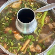 เมนูของร้าน ครัวน้องเพ็ญ ร้านอาหารอร่อยมวกเหล็ก สระบุรี มวกเหล็ก