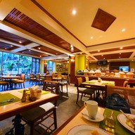 โรงแรมดุสิตธานีลากูน่าภูเก็ต