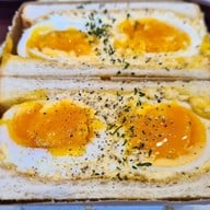 Eggtisan by commonroomxari ซอย พหลโยธิน 5