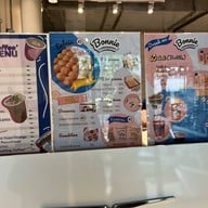 Bonnie Café & Bakery พาร์คสีลม (Park Silom)