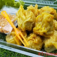 สลัดโรล (ประตู4) สลัดโรล&ขนมจีบ