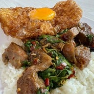 ลุงหวังกะเพราพ่นไฟ สาขาเมืองทอง