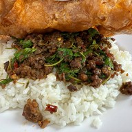 ลุงหวังกะเพราพ่นไฟ สาขาเมืองทอง