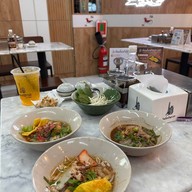 ก๋วยเตี๋ยวเรือพระนคร แพลทินัม